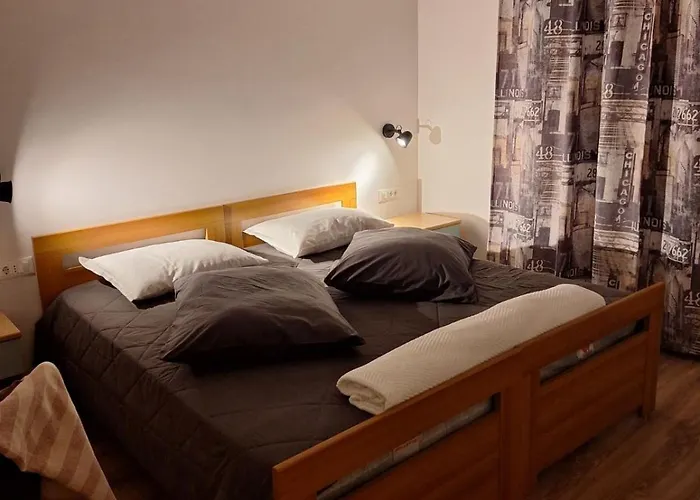 House Gacina 아파트 *