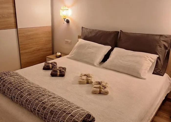 아파트 House Gacina 로비니