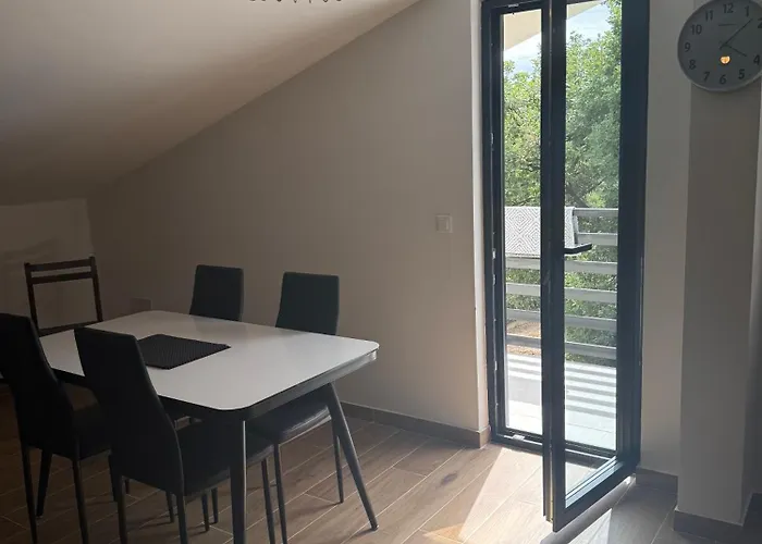 Διαμέρισμα House Gacina *