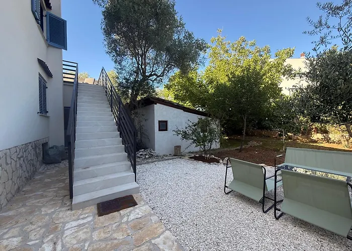 House Gacina * Ρόβινι