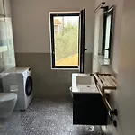 House Gacina Ρόβινι
